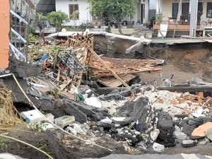 Satu Keluarga di Badung Hilang Saat Rumah Diterjang Banjir