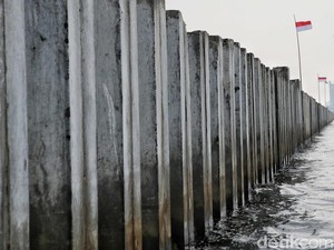 Wamen PU Sebut Beton di Laut Cilincing Bukan Bagian Tanggul NCICD