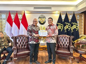 PWI Resmi Kembali Terdaftar di Kemenkum, Ini Susunan Pengurusnya