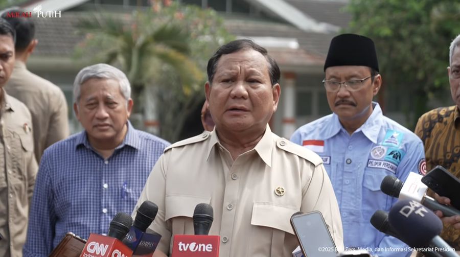 Presiden Prabowo Subianto memberikan keterangan pers Usai Tinjau SRMA 10 Margaguna, Jakarta Selatan, Kamis (11/9/2025). (Tangkapan Layar Youtube/Sekretariat Presiden)