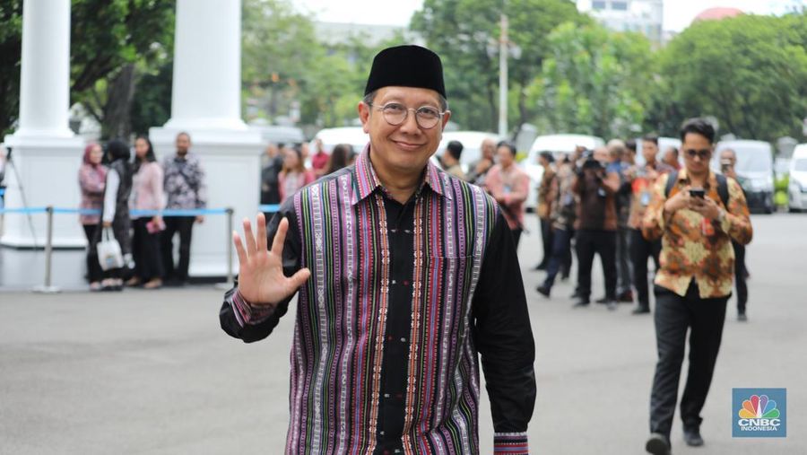 M. Quraish Shihab tiba di Istana Kepresidenan, Jakarta, Kamis (11/9/2025). M. Quraish Shihab tiba di Istana Kepresidenan, Jakarta, Kamis (11/9/2025).
