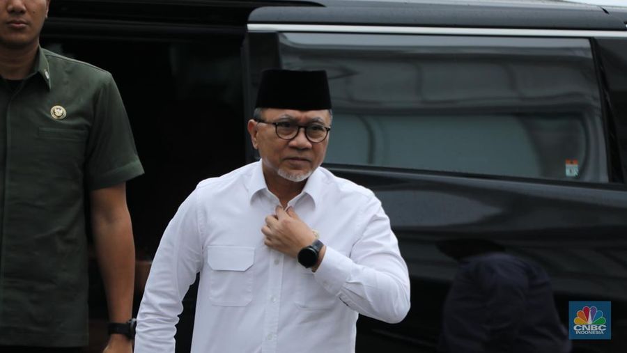 M. Quraish Shihab tiba di Istana Kepresidenan, Jakarta, Kamis (11/9/2025).