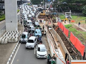 Seperti Ini Wujud Macet di Fatmawati Jaksel saat Trotoar Direvitalisasi
