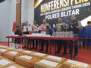 Polres Blitar Tangkap 11 Pelaku Narkoba, Ada Kakak-Adik Pengedar Sabu