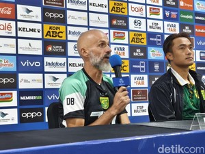 Persebaya Kalah 0-1 dari Persib, Eduardo Perez Apresiasi Perjuangan Tim