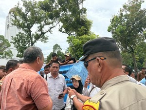 Demo di Kantor Gubsu, Sejumlah Guru Tuntut Kejelasan Pengumuman PPPK Paruh Waktu
