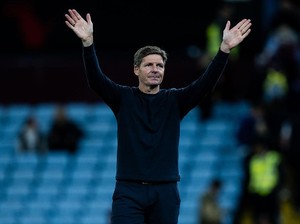 Manajer Palace Bantah Mau Mundur Jika Guehi Jadi ke Liverpool