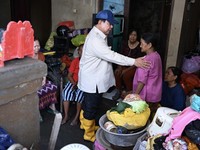 Momen Prabowo Tinjau Lokasi Terdampak Banjir Bali