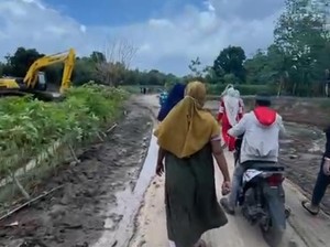 Warga Tolak Tambang Pasir Dekat Permukiman di Gowa karena Rawan Picu Longsor