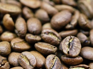 Tarif Trump Bikin Penjual Kopi Babak Belur