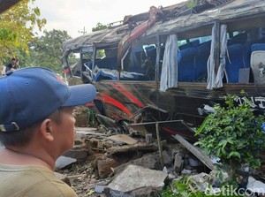 Uji KIR Bus Maut di Jalur Bromo Masih Berlaku, Kok Bisa Rem Blong?