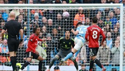Kata Enzo Maresca dan Michael Carrick soal King of Manchester
