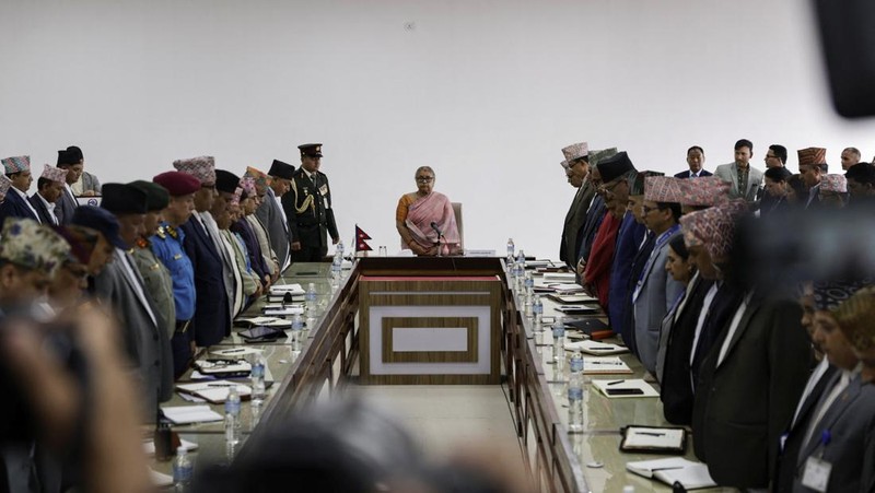 Perdana Menteri baru Nepal, Sushila Karki, menyampaikan pernyataan publik perdana usai dilantik, Minggu (14/9/2025). (Navesh Chitrakar/Navesh Chitrakar)