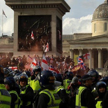 Foto-Foto Demo Raksasa di London, 100.000 Orang Turun ke Jalan