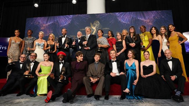 Potret Sederet Peraih Penghargaan Emmy Awards 2025, Ada Idola Kamu?