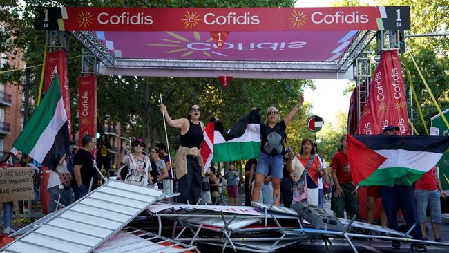 Demo Palestina Setop Balap Sepeda Vuelta a Espana Madrid Spanyol