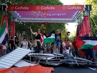 Demo Palestina Setop Balap Sepeda Vuelta a Espana Madrid Spanyol