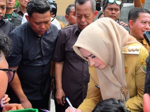 Bupati Pekalongan Serap Aspirasi Mahasiswa soal Lingkungan-Banjir Rob