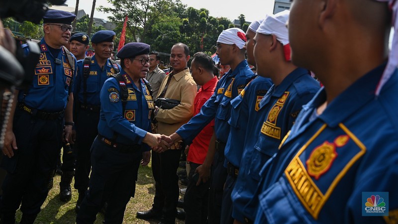 Gubernur DKI Jakarta Pramono Anung saat menghadiri pembukan acara Jakarta Fire Safety Challenge 2025 di Kantor Dinas Penanggulangan Kebakaran dan Penyelamatan (Gulkarmat) Provinsi DKI Jakarta, Senin (15/9/2025). (CNBC Indonesia/Faisal Rahman) Gubernur DKI Jakarta Pramono Anung saat menghadiri pembukan acara Jakarta Fire Safety Challenge 2025 di Kantor Dinas Penanggulangan Kebakaran dan Penyelamatan (Gulkarmat) Provinsi DKI Jakarta, Senin (15/9/2025). (CNBC Indonesia/Faisal Rahman)