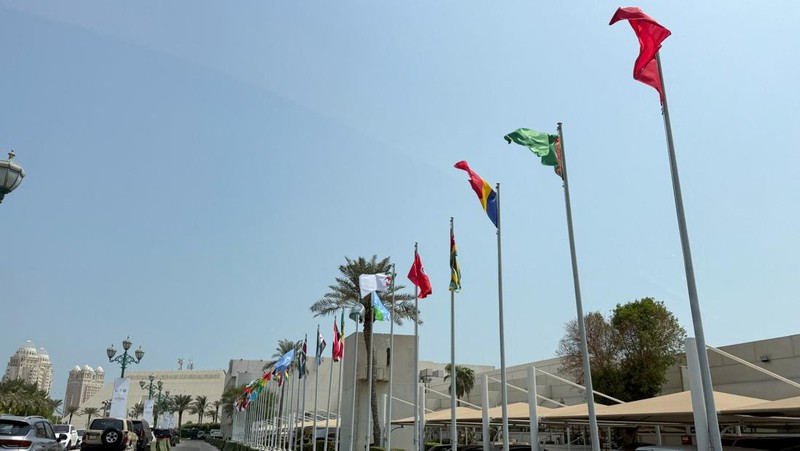 View of the Sheraton Hotel, the venue of the emergency Arab-Islamic summit, for discussing the Israeli attack on Hamas on the Gulf country's soil, in Doha, Qatar, September 15, 2025. REUTERS/Ibraheem Abu Mustafa