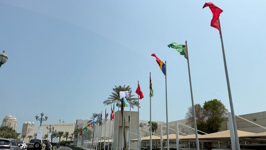 ISRAEL-PALESTINIANS/QATAR-SUMMIT View of the Sheraton Hotel, the venue of the emergency Arab-Islamic summit, for discussing the Israeli attack on Hamas on the Gulf country's soil, in Doha, Qatar, September 15, 2025. REUTERS/Ibraheem Abu Mustafa