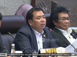 Komisi V DPR Sentil Wacana Perbaikan Ponpes Al Khoziny Pakai APBN: Usut Dulu