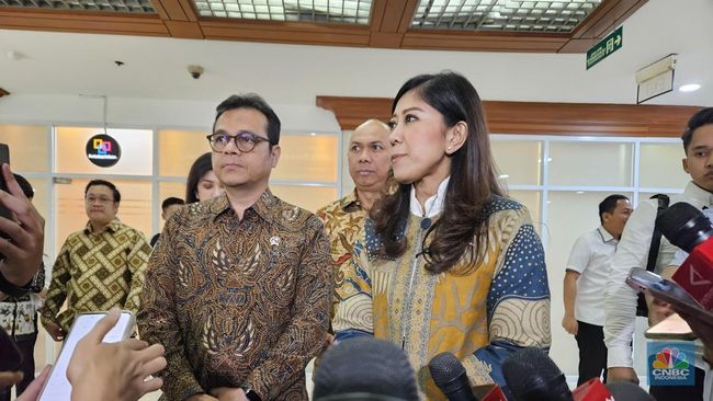 Meutya Ungkap Internet Lebih Murah dari Starlink yang Disebut Prabowo