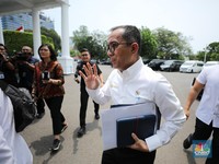 Menteri Pendidikan Tinggi, Sains dan Teknologi (Mendikti Saintek) Brian Yuliarto di Istana Kepresidenan, Jakarta, Senin (15/9/2025). (CNBC Indonesi/Tri Susilo)