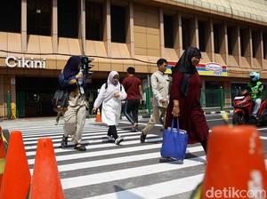 Nggak Perlu Lompat Pagar, Kini Ada Pelican Crossing Baru di Cikini
