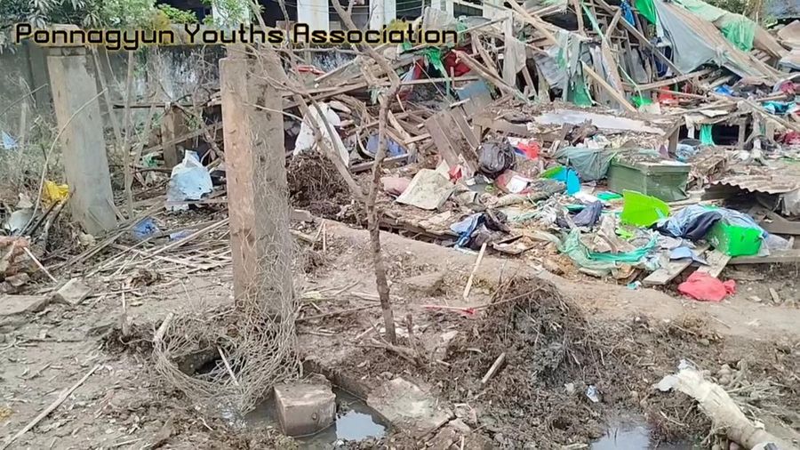 Setidaknya 18 orang tewas dalam serangan udara militer Myanmar terhadap dua sekolah swasta di Negara Bagian Rakhine. Leterangan kelompok bersenjata Tentara Arakan (AA) dan laporan media lokal menyebut sebagian besar korban adalah siswa berusia belasan tahun. (Tangkapan Layar Video Reuters/PONNAGYUN YOUTHS ASSOCIATION)