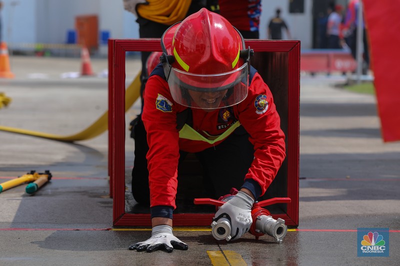 Gubernur DKI Jakarta Pramono Anung saat menghadiri pembukan acara Jakarta Fire Safety Challenge 2025 di Kantor Dinas Penanggulangan Kebakaran dan Penyelamatan (Gulkarmat) Provinsi DKI Jakarta, Senin (15/9/2025). (CNBC Indonesia/Faisal Rahman) Gubernur DKI Jakarta Pramono Anung saat menghadiri pembukan acara Jakarta Fire Safety Challenge 2025 di Kantor Dinas Penanggulangan Kebakaran dan Penyelamatan (Gulkarmat) Provinsi DKI Jakarta, Senin (15/9/2025). (CNBC Indonesia/Faisal Rahman)