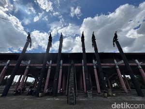 Berapa Besaran Denda Hukum Adat Capa Molot yang Dijatuhkan ke Rizky Kabah?