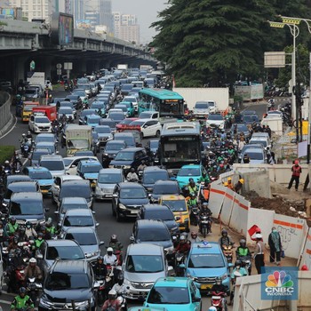 Uji Coba Satu Jalur Tol Fatmawati Atasi Macet Horor di TB Simatupang
