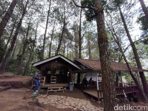 Rekomendasi 7 Warkop Murah Meriah dengan Panorama Memukau di Kuningan