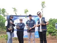 WIKA Sulap Lahan Bekas Proyek Jadi Penyerap 4,84 Ton Karbon Dioksida
