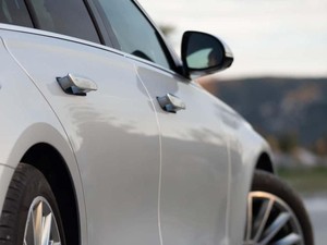Tok! China Resmi Larang Gagang Pintu Rata di Mobil Listrik