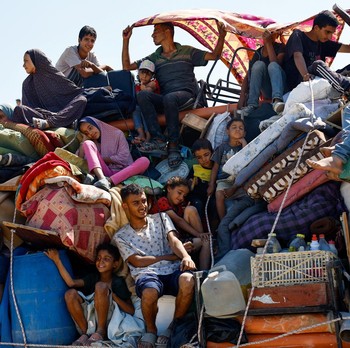Gempuran Baru Israel, Ribuan Warga Gaza Terpaksa Mengungsi Lagi