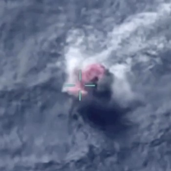 Detik-Detik Militer AS Bombardir Kapal Venezuela