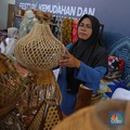 Kerajinan Mutiara - Kain Tenun Sasak, Intip Produk UMKM Binaan Lombok