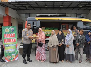 GPM Polres Kampar Disambut Antusias Warga, Beras Murah 1,5 Ton Ludes