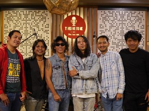 Desember Project Ramaikan Musik Indonesia, Disupport Kaka Slank