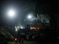 Batu Raksasa 770.000 Ton Kubur Tambang Emas, 33 Buruh Terjebak 69 Hari