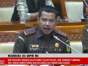 Rapat di Komisi III DPR, Pengacara Kasus Uang Palsu Bantah Jaksa Minta Suap