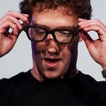 Rilis Pengganti HP, Mark Zuckerberg Klaim Kunci Kecerdasan Super