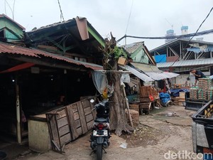 Dulu Ramai, Kini Pasar Lontar Jadi Deretan Kontrakan Kumuh