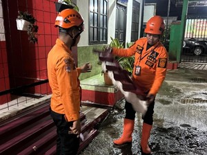 Atap SD di Bogor Rusak Diterjang Angin Kencang, Ruangan Tak Bisa Dipakai
