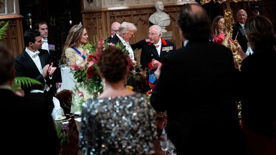 Pipers rehearse next to the banquet table in St George's Hall, Windsor Castle, Berkshire, ahead of the state banquet for U.S. President Donald Trump and his wife, First Lady Melania Trump, on day one of their second state visit to the UK, Wednesday September 17, 2025.    Aaron Chown/Pool via REUTERS