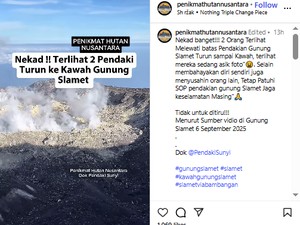 Viral! Aksi Nekat 2 Pendaki Turun ke Kawah Gunung Slamet
