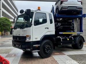 Pasar Turun, Fuso Lihat Prospek Cerah Tractor Head 4x2 di Indonesia