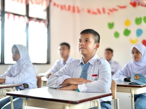 Doa Ibu dan Sekolah Rakyat, Jalan Sifan Mengejar Cita-cita Jadi Dokter
